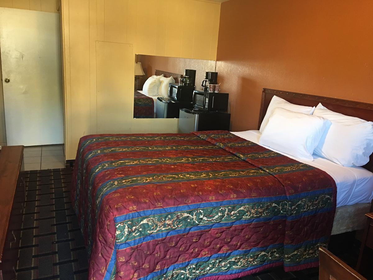 Royal Inn Early Bagian luar foto