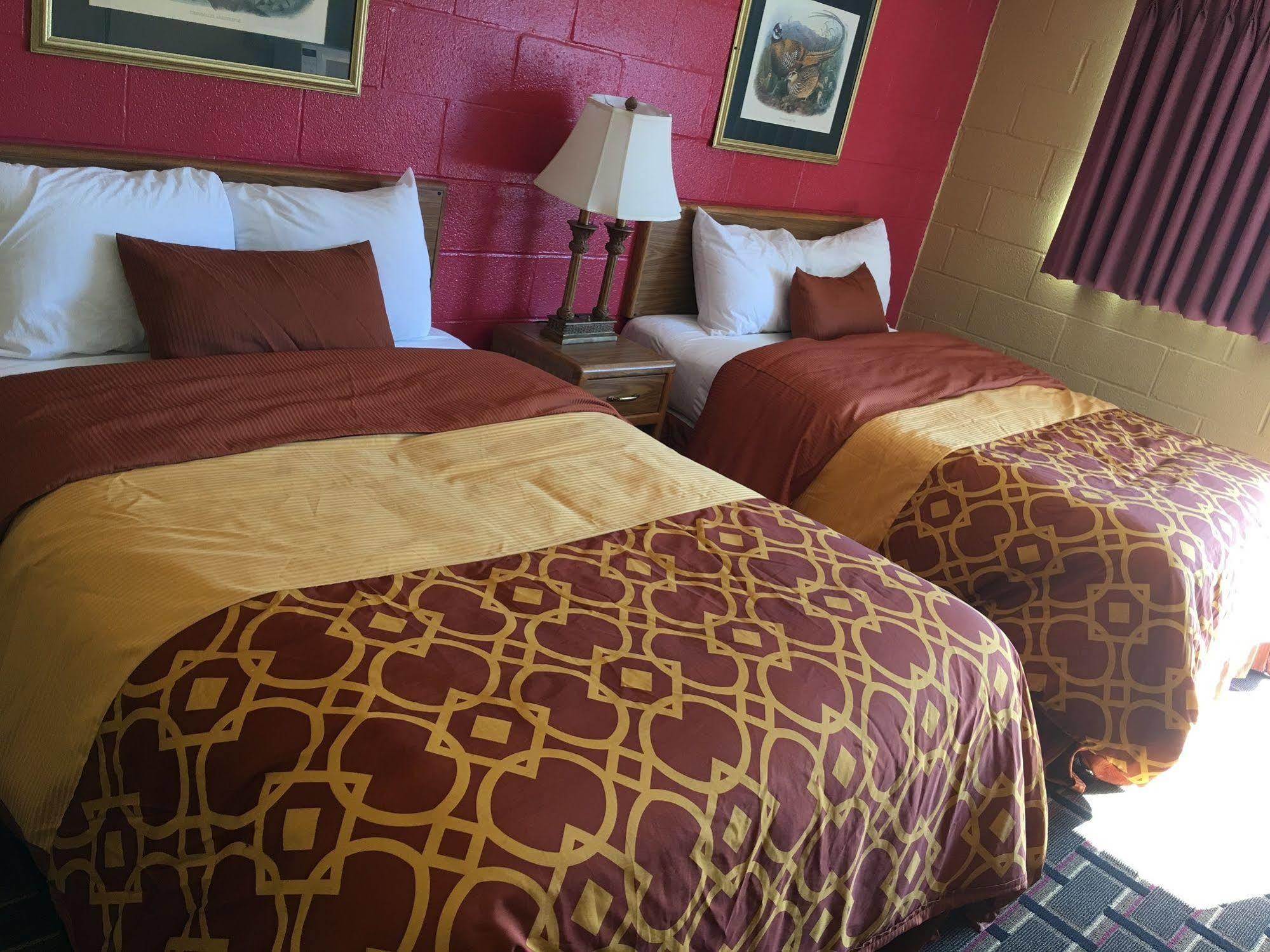 Royal Inn Early Bagian luar foto